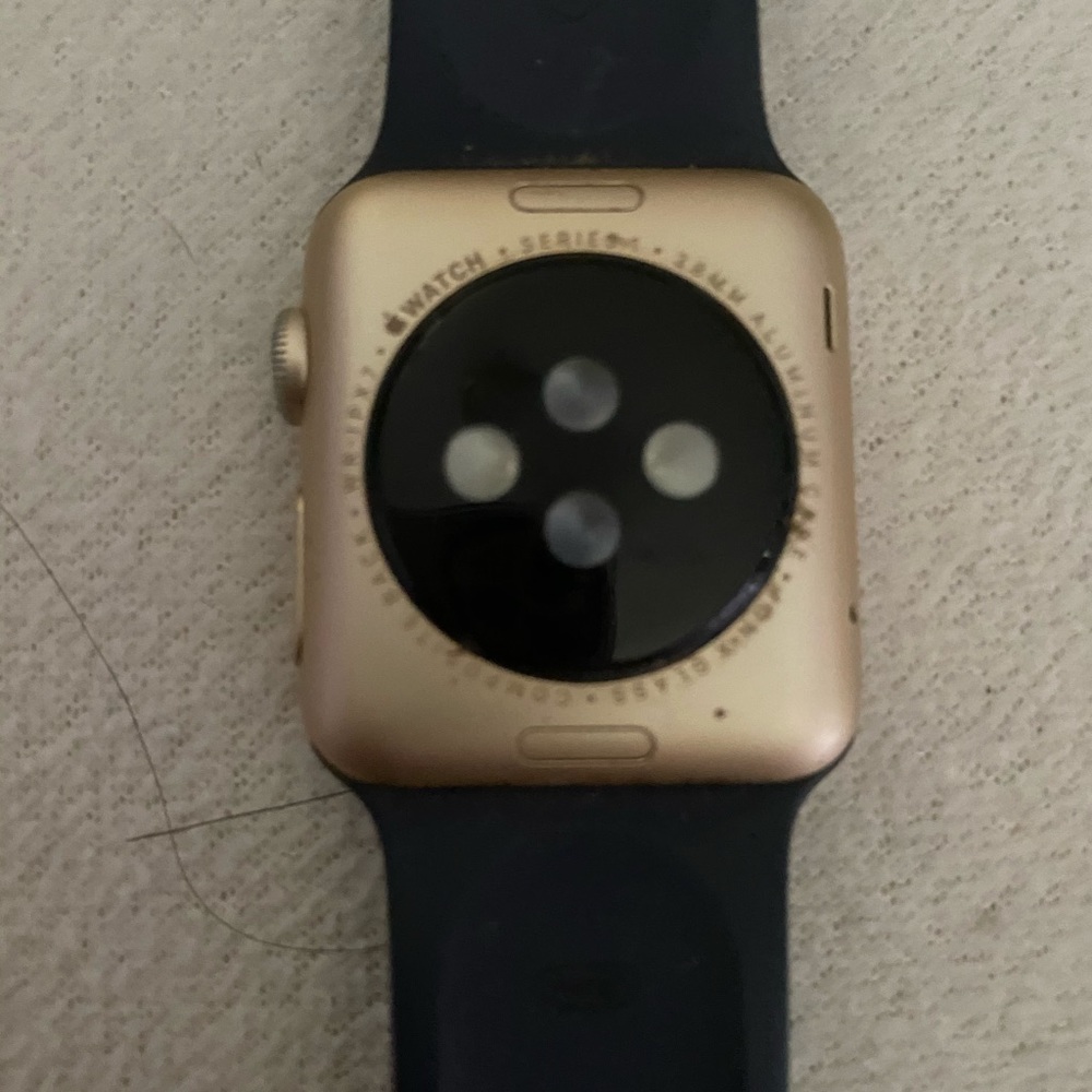 Apple Watch - image 2